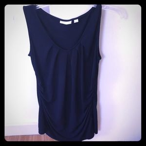 Gently used sleeveless v neck top!